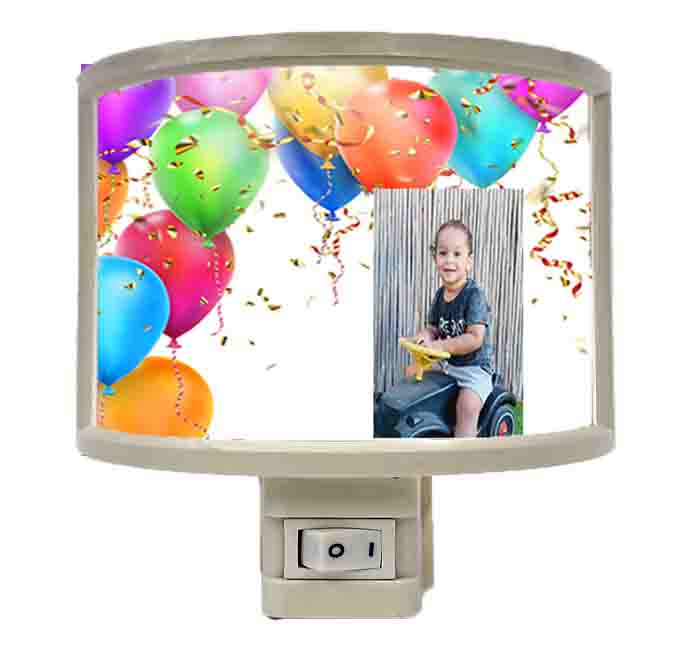 בלונים צבעוניים וקונפטי